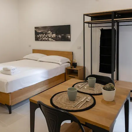 Apartment When In Rome